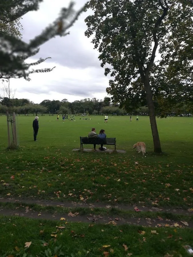 אדינבורו Central Fringe Base With Garden Near The Meadows 0*,