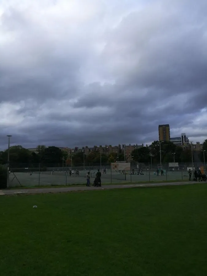 דירה אדינבורו Central Fringe Base With Garden Near The Meadows