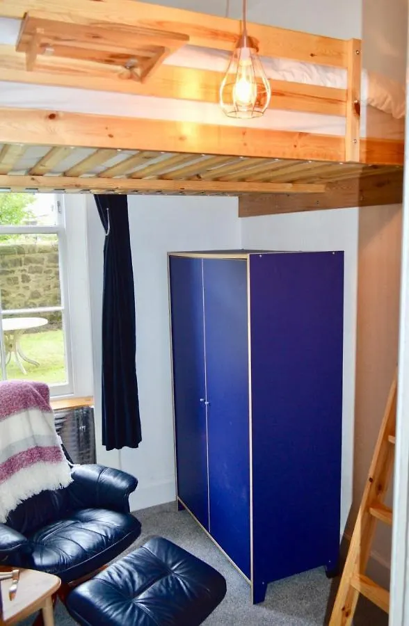 Central Fringe Base With Garden Near The Meadows Edinburgh Apartment